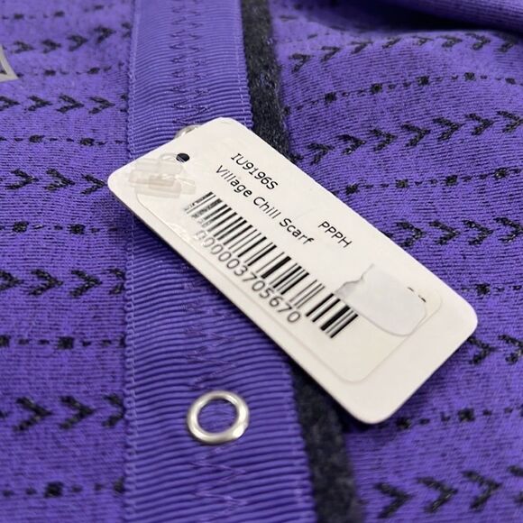 Ivivva Village Chill Scarf nwt - Picture 4 of 7